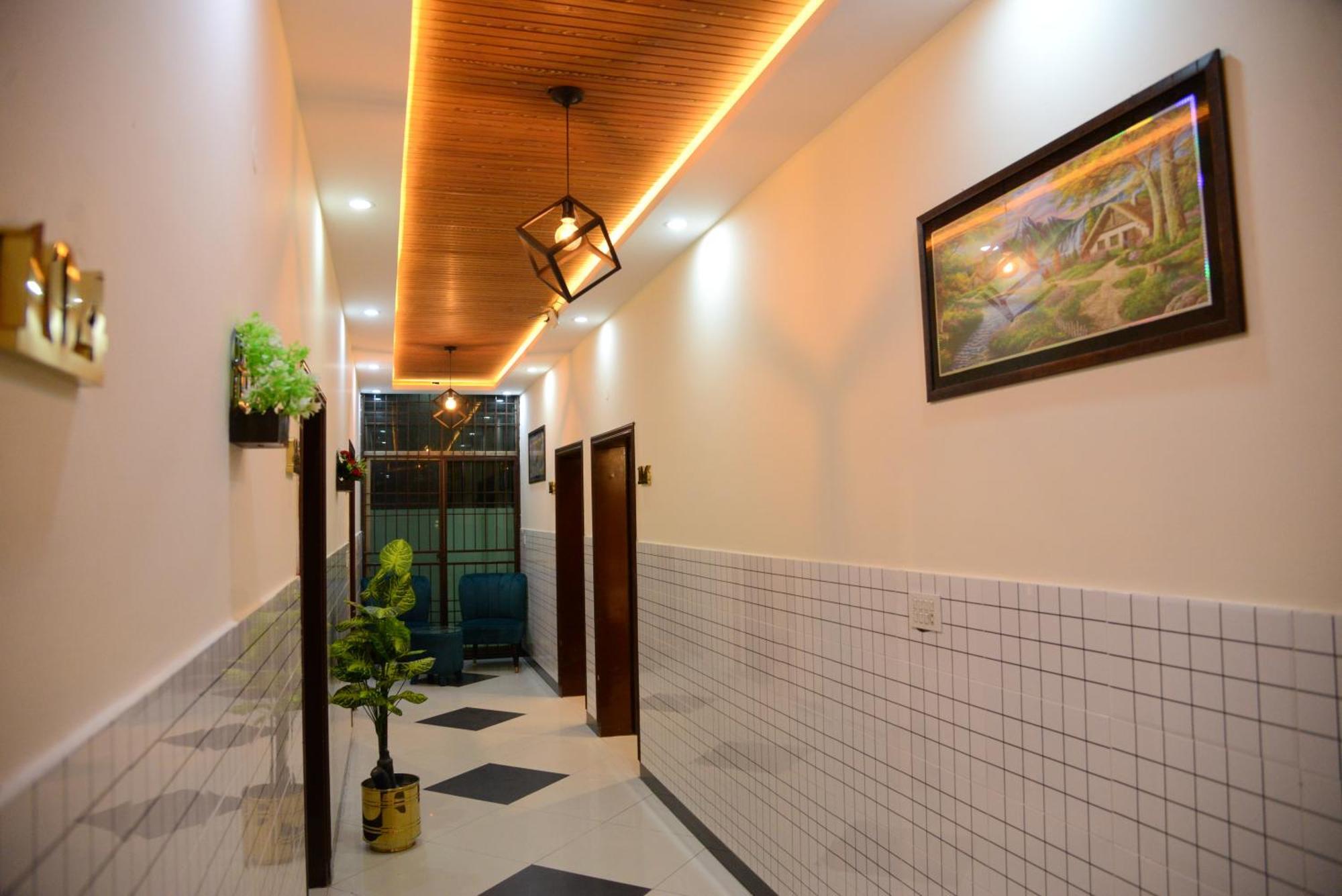 Go Room Hotel Lahore Exteriér fotografie